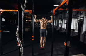 Cindy consiste en pull ups, push ups y squats