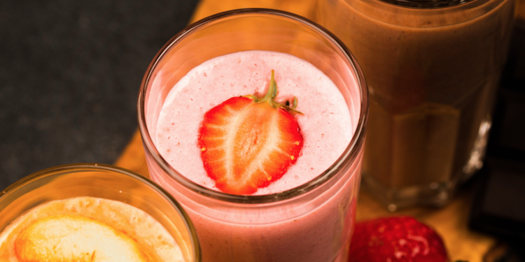 Tres licuados que te ayudarán a quemar grasa